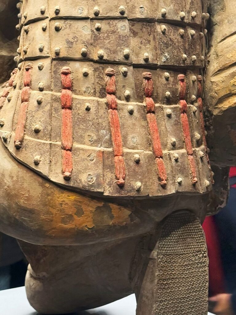 Guerrero que mantienen los colores